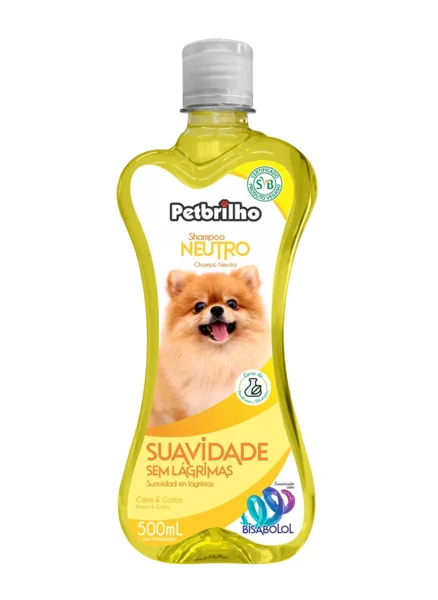 Frasco amarelo de 500 ml do Shampoo Neutro Petbrilho, com a foto de um lulu-da-pomerânia no rótulo e a frase Suavidade sem lágrimas